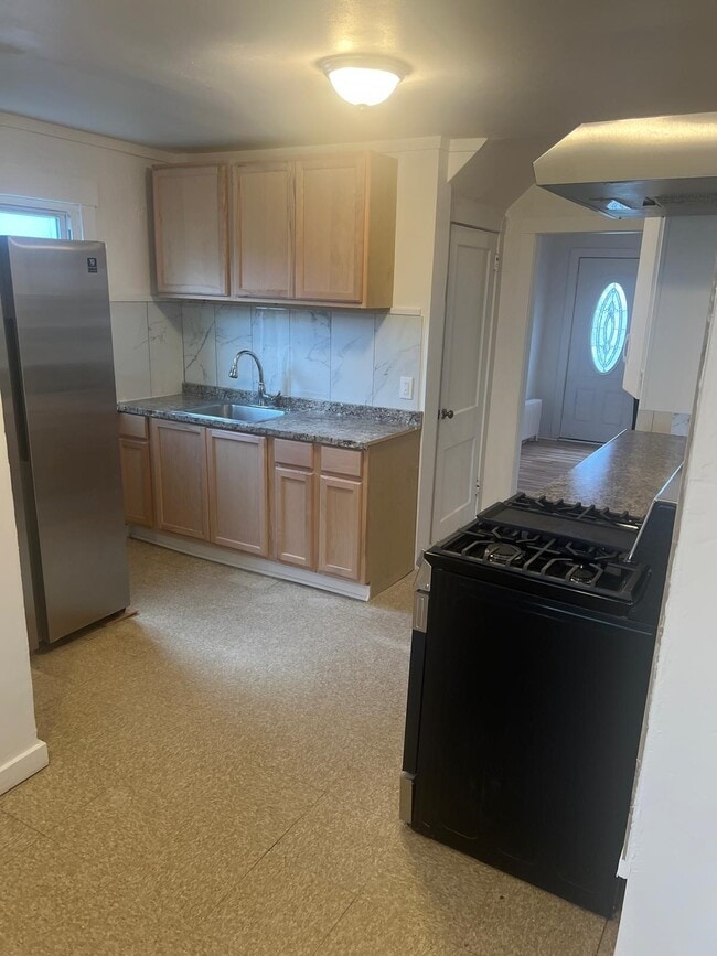 Building Photo - 5 Colorado Ave