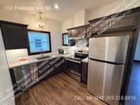 Building Photo - 506 Fairview Ave NE