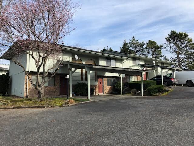 Primary Photo - 1610 Skyline Way