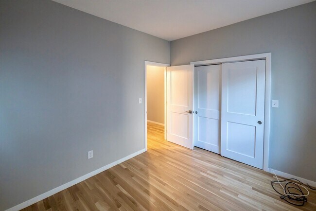 Building Photo - 34 Edison Green