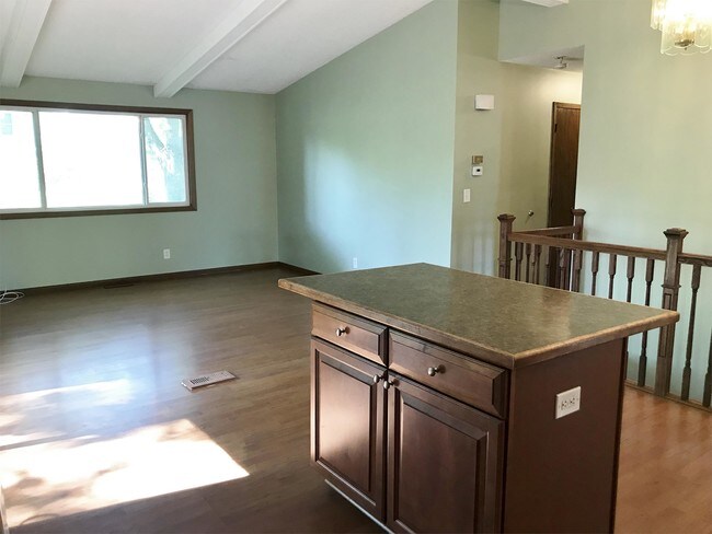 Building Photo - 17399 Barberry Cir