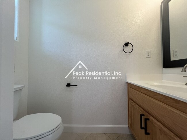 Building Photo - A Wonderful 3bd/2.5ba Natomas Home with Garage!