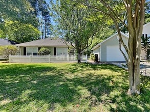 Building Photo - 132 Jupiter Ln