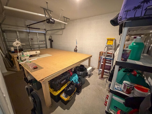 Building Photo - 676 Salisbury Cir