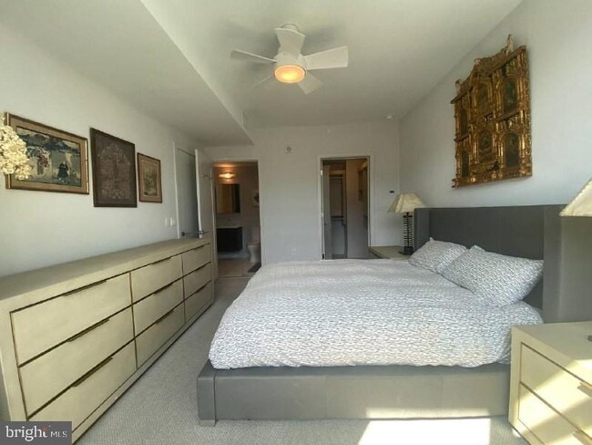 Building Photo - 45 Sutton Square SW