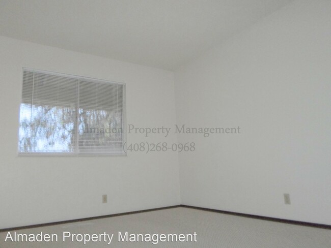 Building Photo - 4 br, 2 bath House - 5358 Pecan Blossom Drive