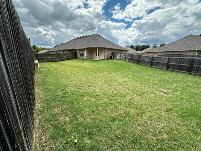 Building Photo - 4002 Mobley Cir