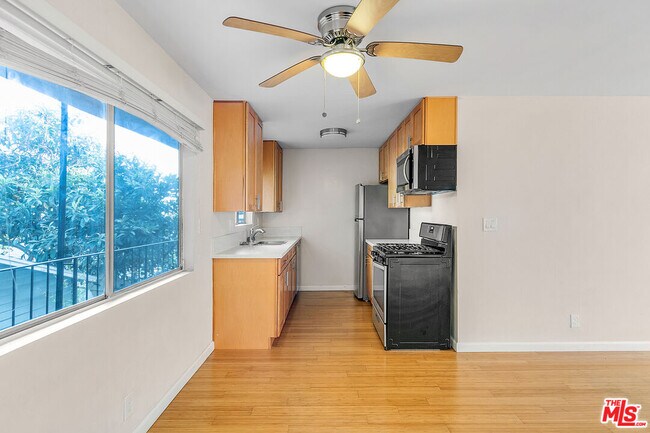 Building Photo - 2628 6th St