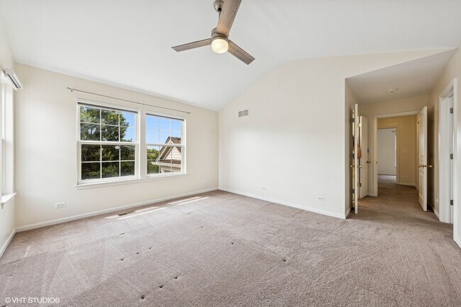 Building Photo - 7 Edgebrook Ct