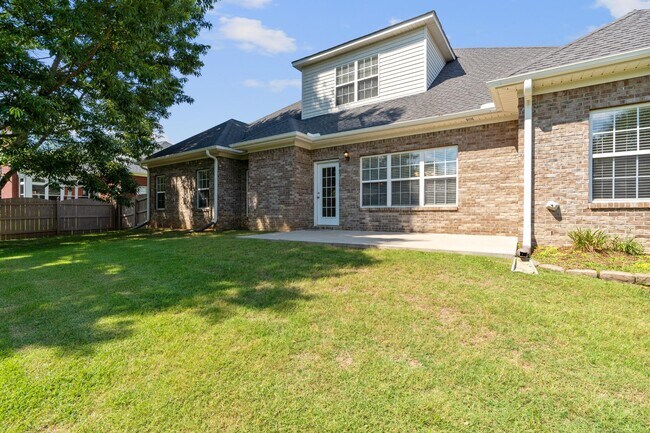 Building Photo - 3116 Tenker Creek Ln SE
