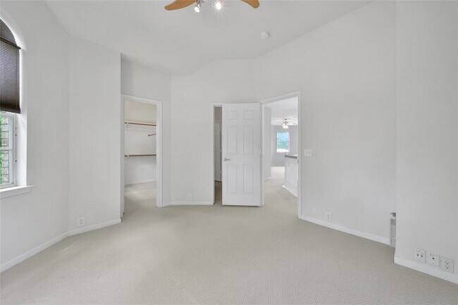 Building Photo - 6215 Jacob Canyon Dr