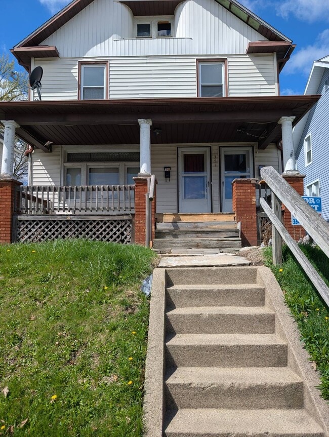 Building Photo - 1351 S Seneca Ave