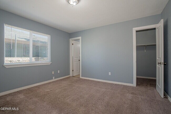 Building Photo - 12041 Van Gogh Dr