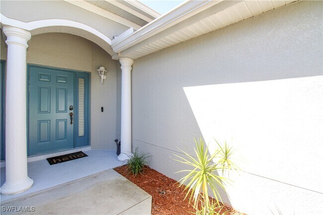 Building Photo - 6206 Mandalay Cir