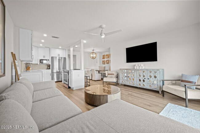 Building Photo - 2343 Costa Verde Blvd
