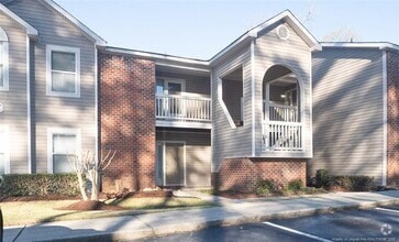 Building Photo - 667 Bartons Landing Pl