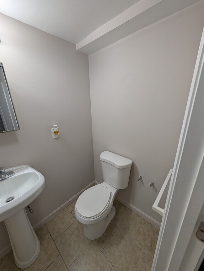 Building Photo - 3831 Shannon Dr