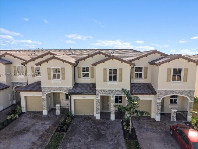 Building Photo - 2729 SE 25th Ave