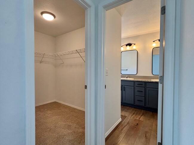 Building Photo - 8316 N James Ct