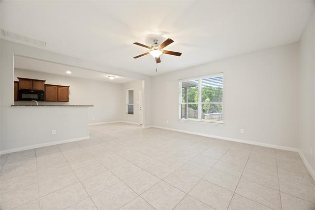 Building Photo - 1608 Persimmon Dr