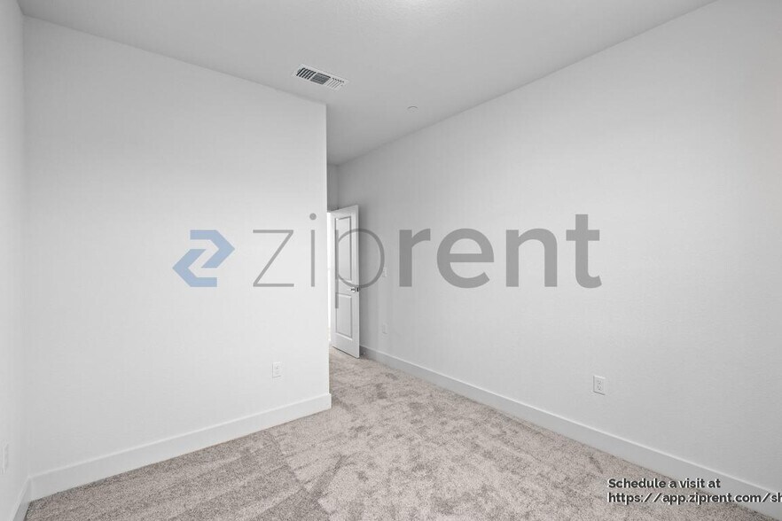 Building Photo - 5694 Loray Ln