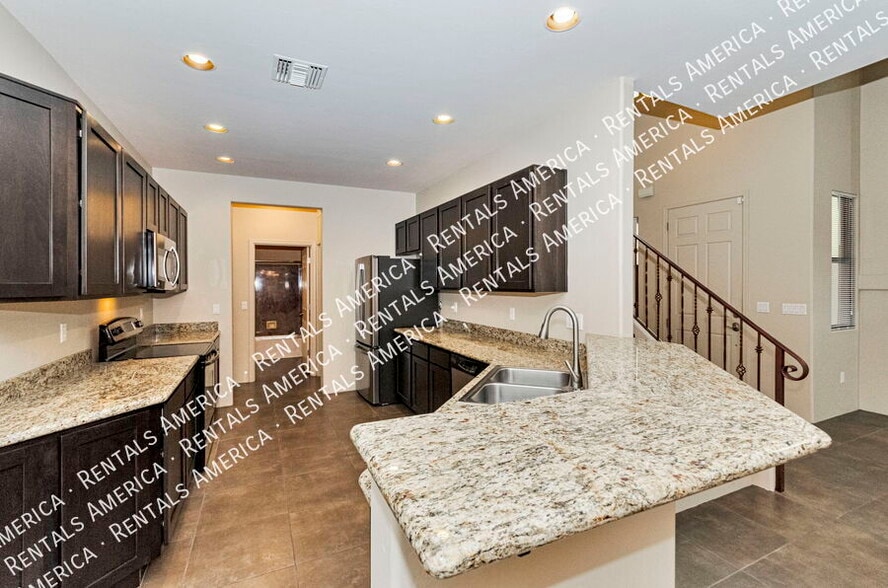 Building Photo - 402 E Croydon Park Rd