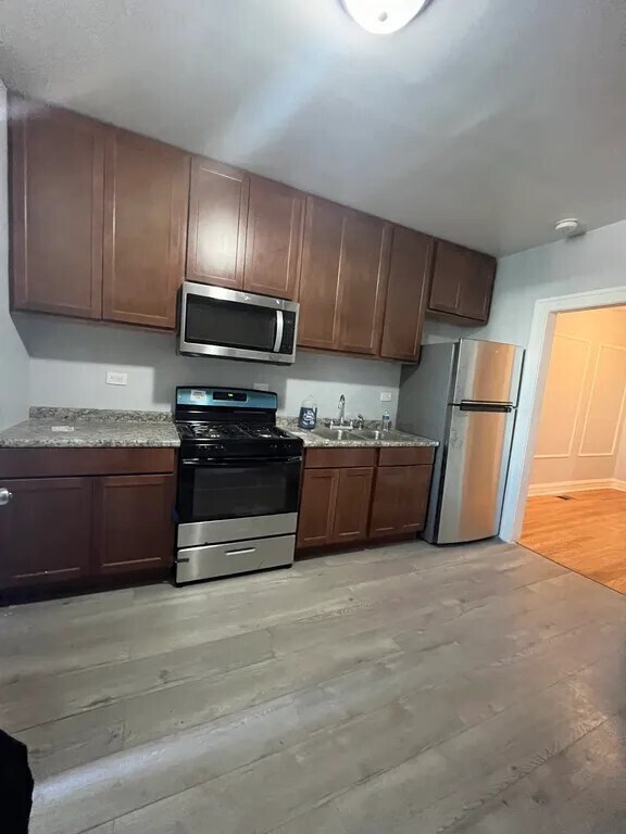 Building Photo - 7307 S Bennett Ave