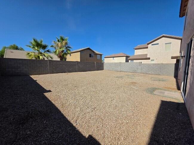 Building Photo - Graham Trail Phoenix