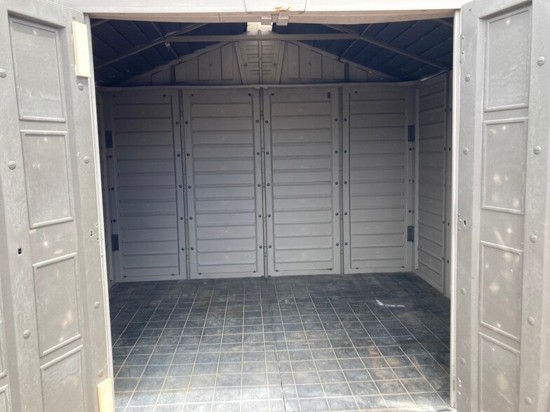 Large storage room inside - 4460 Clairemont Mesa Blvd