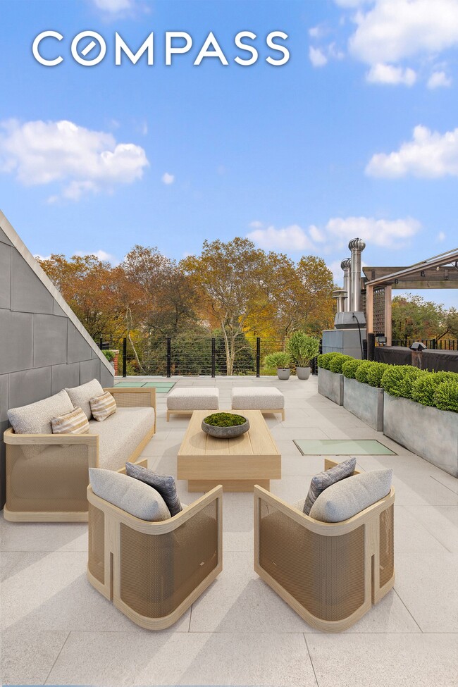 Building Photo - 152 East End Ave