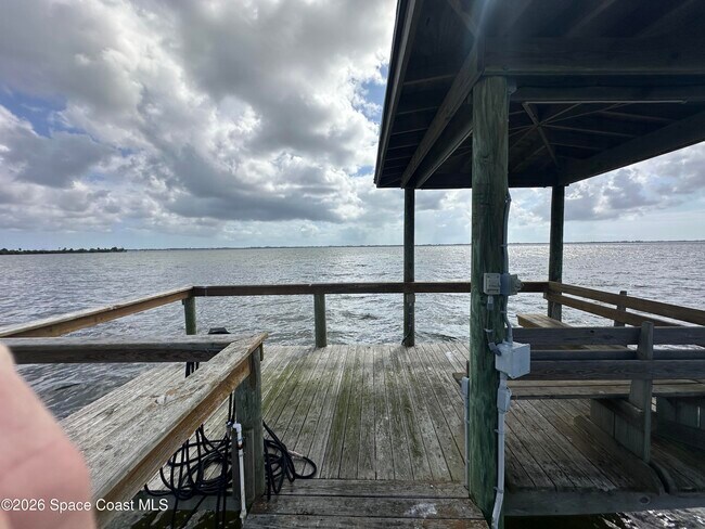 Building Photo - 100 Canebreakers Dr