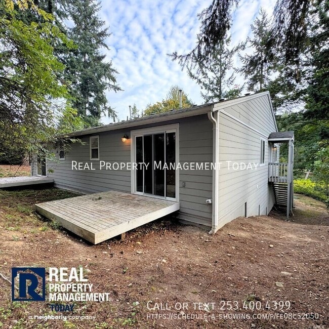 Building Photo - 2802 12th Ave Ct NW