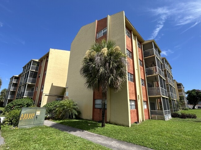 Building Photo - 3600 NW 21st St