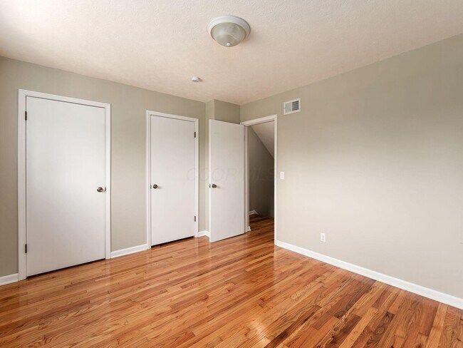 Building Photo - 1766 Willoway Cir S