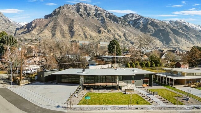 Building Photo - 1840 Sego Ln