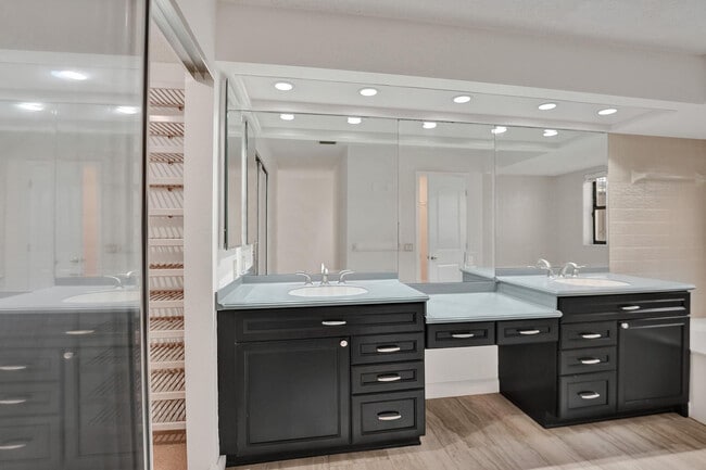 Building Photo - 21349 Placida Terrace