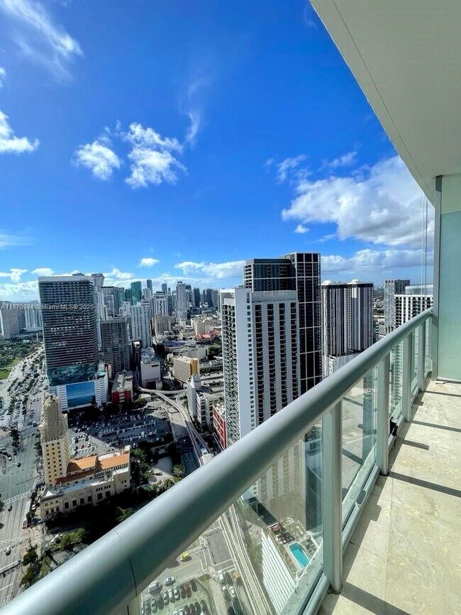 Building Photo - 888 Biscayne Blvd