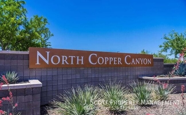 Building Photo - 18266 W Paraiso Dr