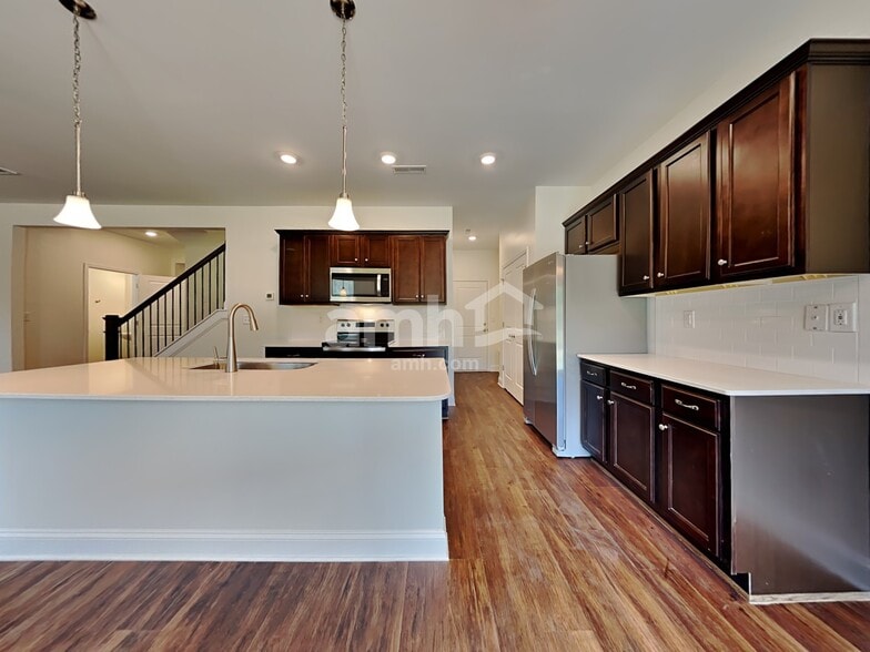 Building Photo - 1315 Bethany Dallas Dr