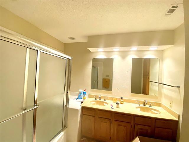 Building Photo - 1908 Chasewood Cir