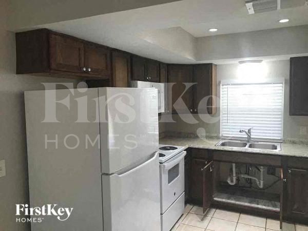 Building Photo - 2698 44th Terrace SW