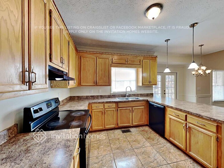 Building Photo - 2820 Stone Bridge Trail SW