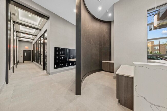 Building Photo - 121 34th St