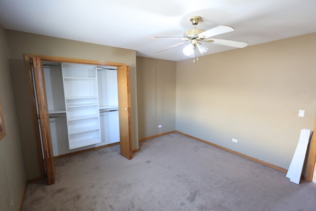 Building Photo - 9823 Linn Ave