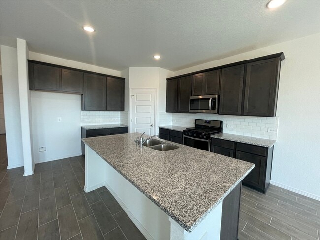 Building Photo - 9695 Caney Trails Rd