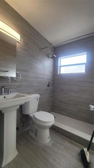 Building Photo - 34 E 21st St