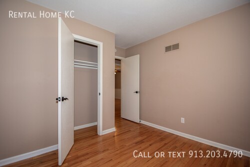 Building Photo - 11314 W 74th Terrace