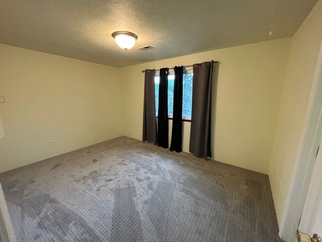 Building Photo - Top Floor Powderhorn Condo Available Now