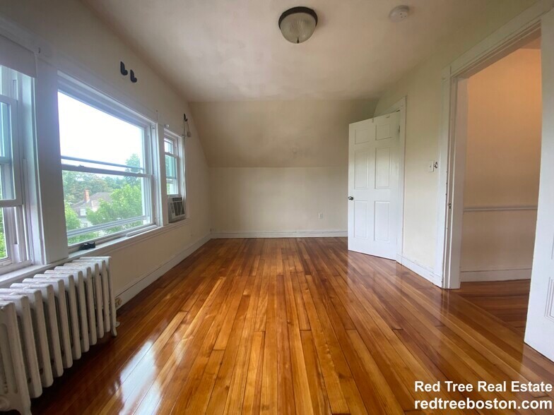 Building Photo - 72 Hobson St