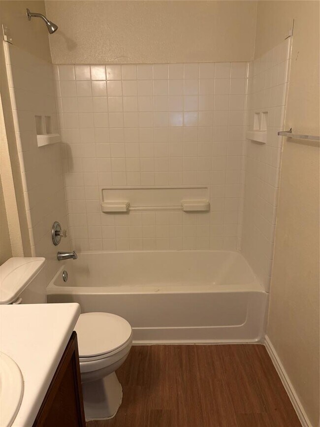 Building Photo - 11805 Stoney Meadow Dr